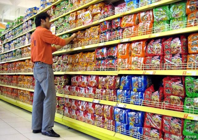方便食品進(jìn)入熱銷(xiāo)時(shí)期，供不應(yīng)求狀況持續(xù)